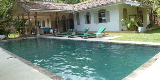 Beautifully Renovated Colonial Style Villa in Habaraduwa