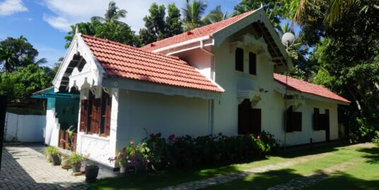 Beautiful Antique house in peaceful area – Ahangama