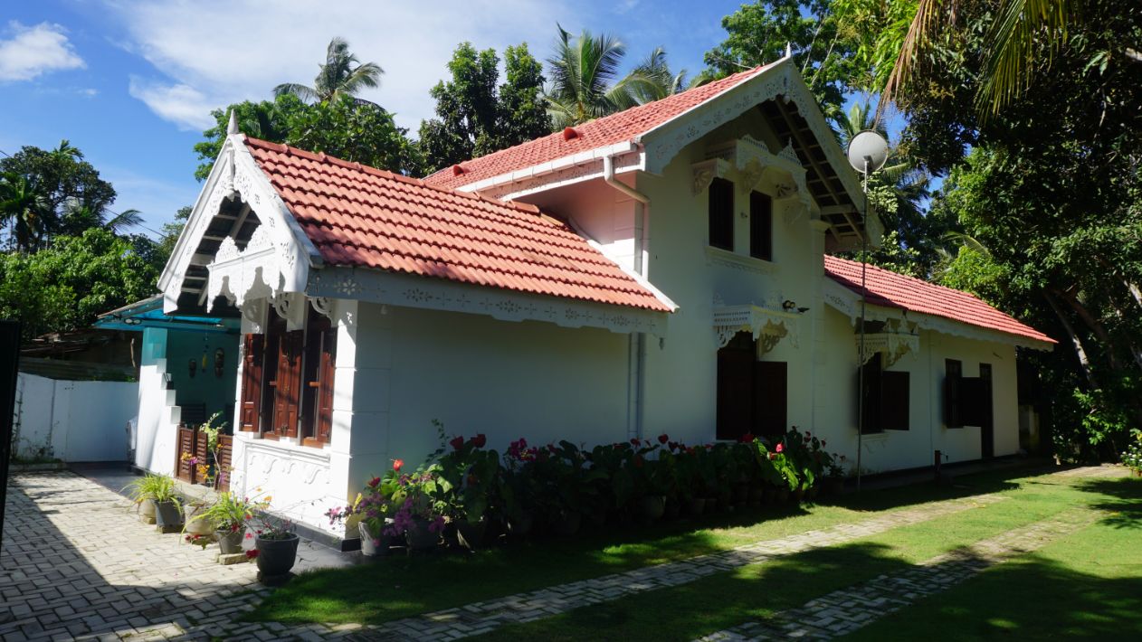 Beautiful Antique house in peaceful area – Ahangama