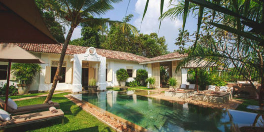 Boutique colonial villa with river frontage