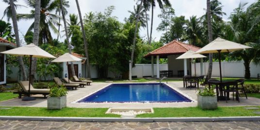 Well operating guest house in the heart of Unawatuna