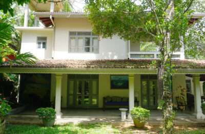 LIP-222 Beautiful villa with bungalow