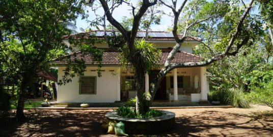 Ahangama, colonial 5-bedroom luxury villa
