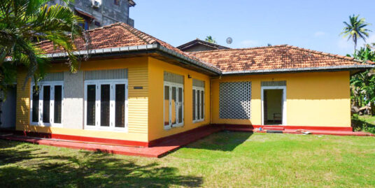 Goviyapana 4-bedroom family home for sale