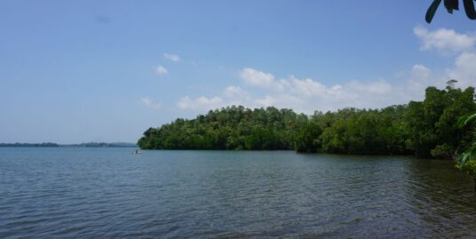 Kathaluwa Lakefront land for sale
