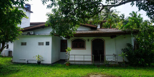 House for sale in Labaduwa
