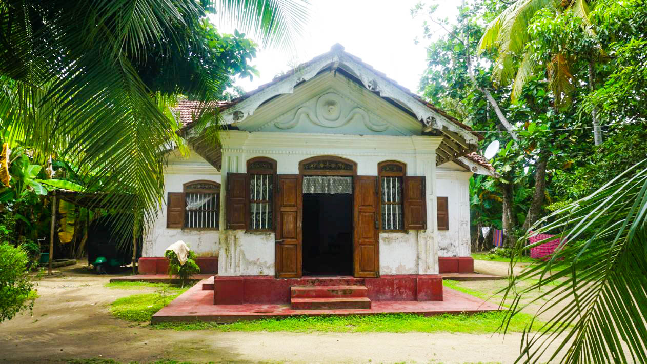 Kabalana Colonial House For Sale by Lanka Island Properties