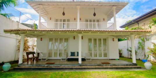 Gintota 5-bedroom beach front villa for Sale