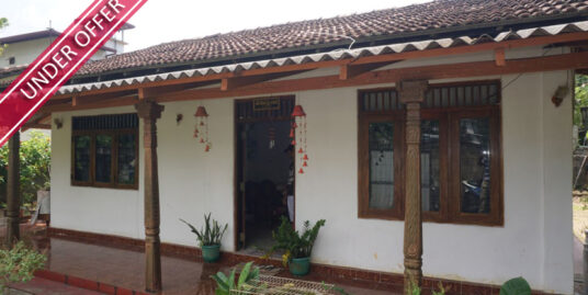 Small house – 10 Perch Unawatuna for Sale