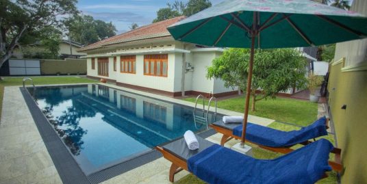 Luxuary fully furnished 6 bedroom villa for rent