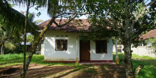 Ahangama house on 8 Perch of land