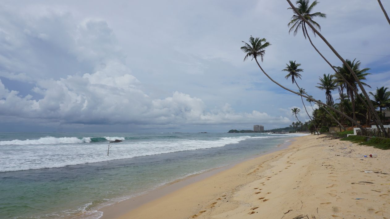 Beachfront land for sale – Dalawella