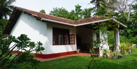 Kathaluwa, 3 bedroom house in quiet village