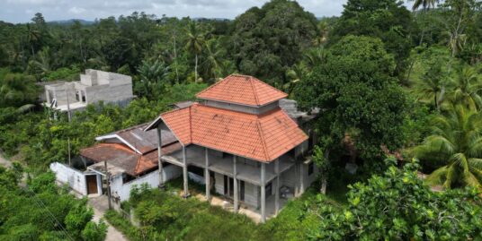 Walhengoda – incomplete villa on 20 Perch for sale