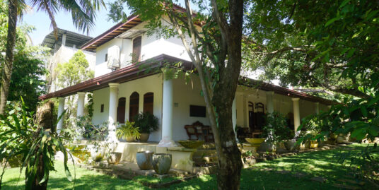 Luxurious Colonial Style Guest House for Sale in Kathaluwa, Sri Lanka