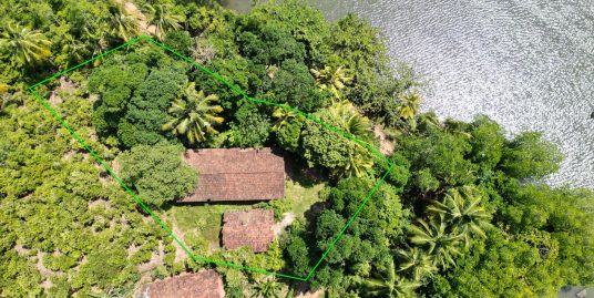Picturesque 98 Perch Land with Koggala Lake Views