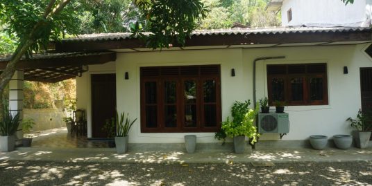 Charming 3 Bedroom Villa in Habaraduwa with Great Potential