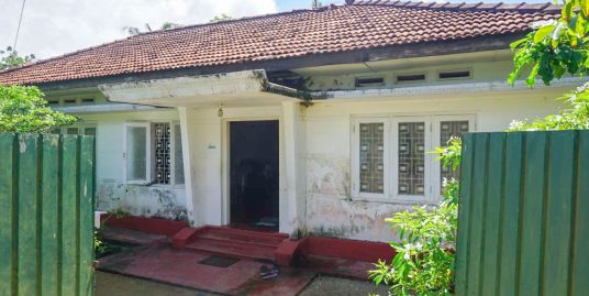 5-Bedroom House in Desirable Coastal Area
