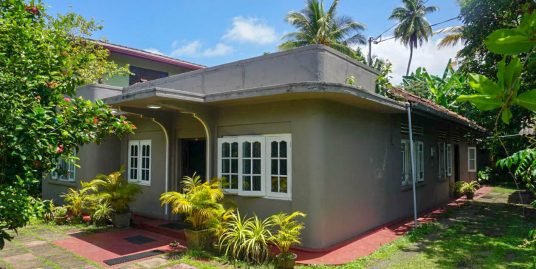 Deco-Style 4-Bedroom House Near Unawatuna Beach