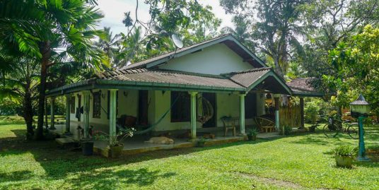 5-Bedroom House on 83 Perches in Habaraduwa