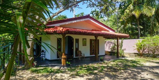 House with 10 Perches and Stunning Paddy Scenery