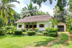 Old colonial House with Jungle and Paddy Views