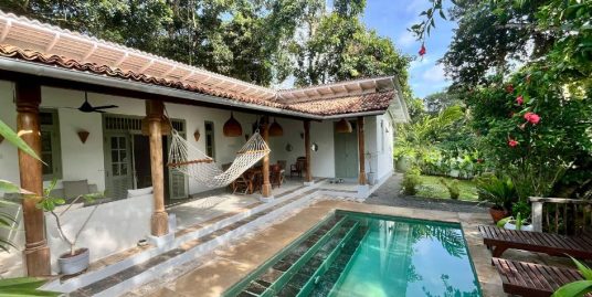 Stylish 3-Bedroom Villa for Sale in Heenatigala