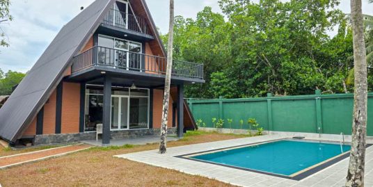 5-Bedroom A-Frame Cabana with Pool Near Unawatuna Beach