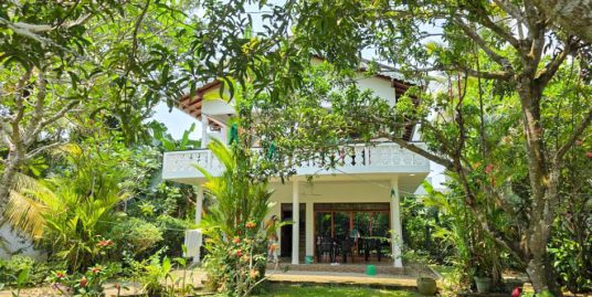Compact Property 600 m to the Beach in Welhengoda
