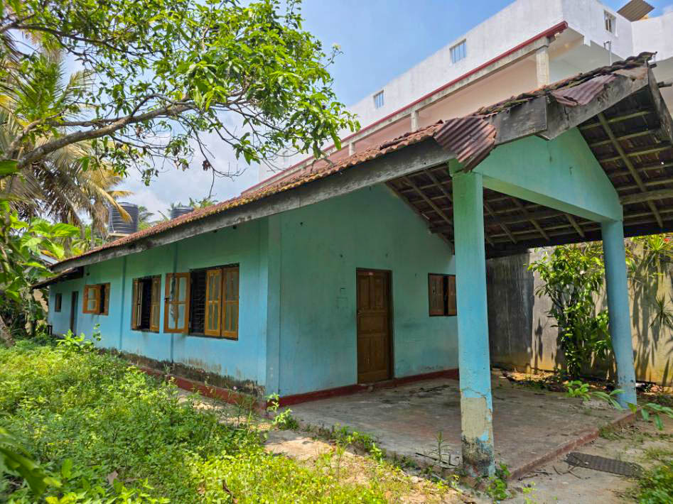 Ahangama Property Ideal for Reconstruct or New Build