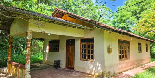 27 Perch Land with Existing 3 Bed Room House- Kathaluwa