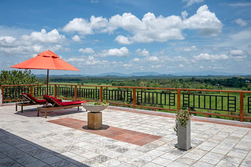 Contemporary Hilltop Estate with Panoramic Views & Boutique Investment Potential | Tangalle, Sri Lanka